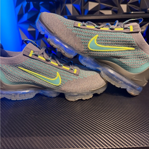 Nike Vapor Max - Picture 2 of 7